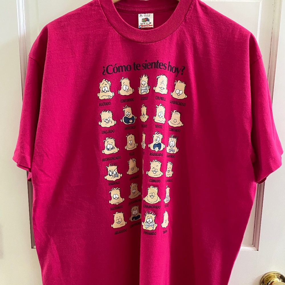 90s "Cómo te sientes hoy?" shirt